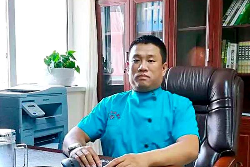 Гид-переводчик клиники Dental-Top встречает пациентов